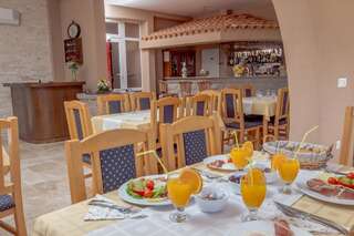 Отель Hotel Pharos Бар Двухуровневый номер-4