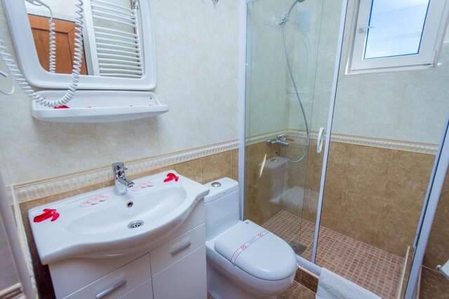 Отель Hotel Pharos Бар-21